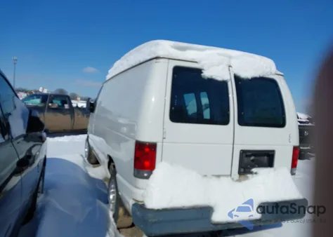 2011 Ford E-150 Commercial z USA, uszkodzony, nr VIN 1FTNE1EWXBDA08256